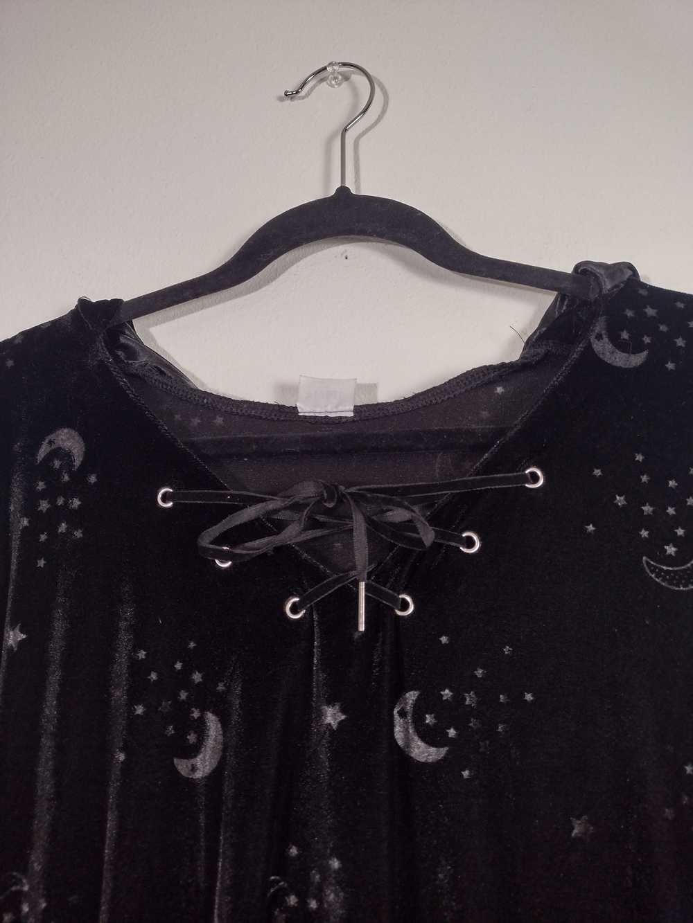 Spirit Halloween Celestial Coven Hooded Velvet Bell Sleeve High Low Mini Dress - Picture 6 of 15